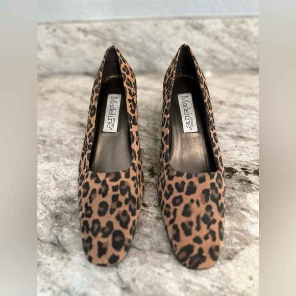 Vintage Madeline Stewart pump Sz 9 - Picture 4 of 9